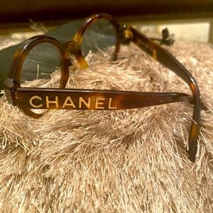 Chanel Eyeglasses!!! Never worn. Excellent condition!